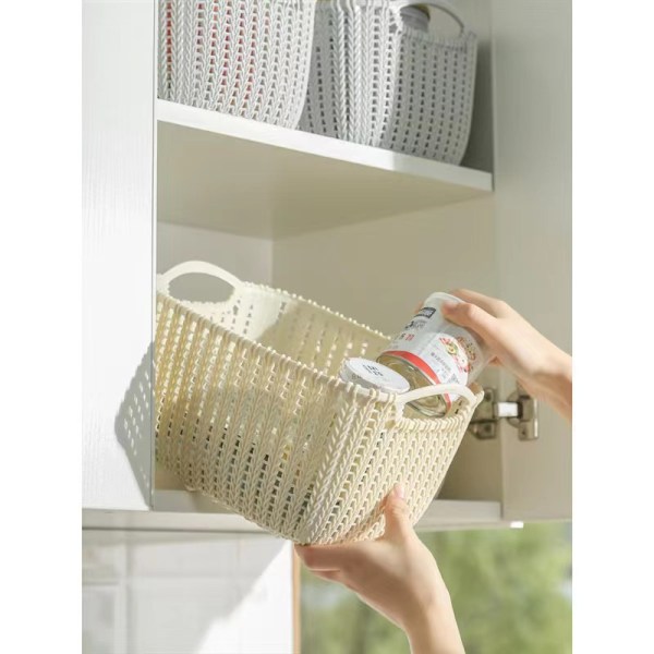 Storage baskets with handles