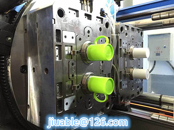 dual color plastic tumbler mold